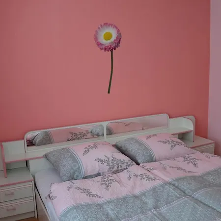 Apartma Ob Potoku Apartamento *
