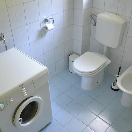 Apartma Ob Potoku Luče