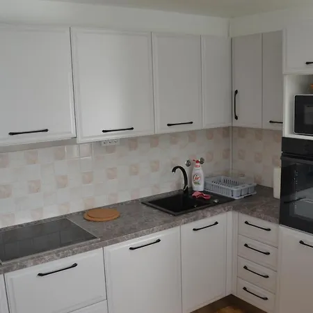 Apartma Ob Potoku * Luce