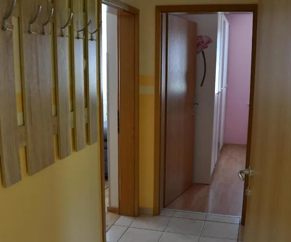 Apartma Ob Potoku * Luče