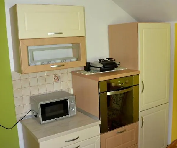 Daire Apartma Ob Potoku *