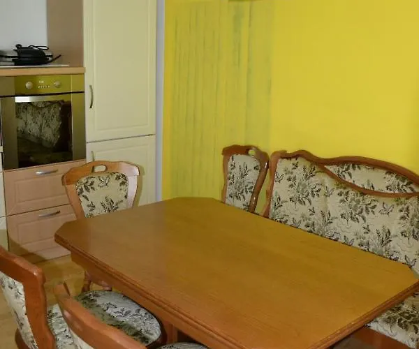 Apartma Ob Potoku * Luče